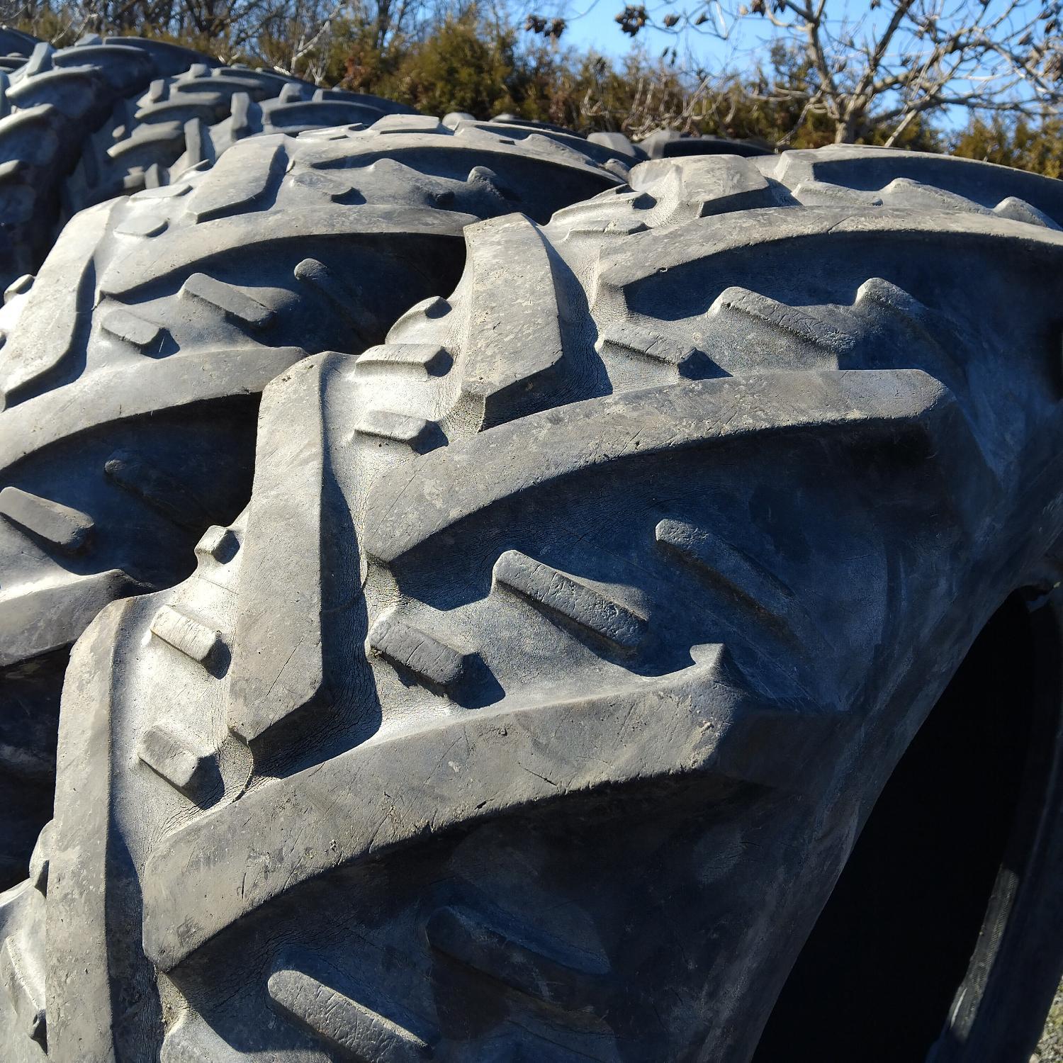  Cauciucuri 16.9R30 (420/85R30) Kleber