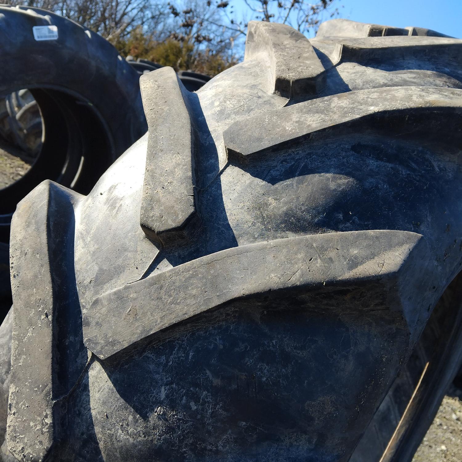  Cauciucuri 16.9R30 (420/85R30) Semperit