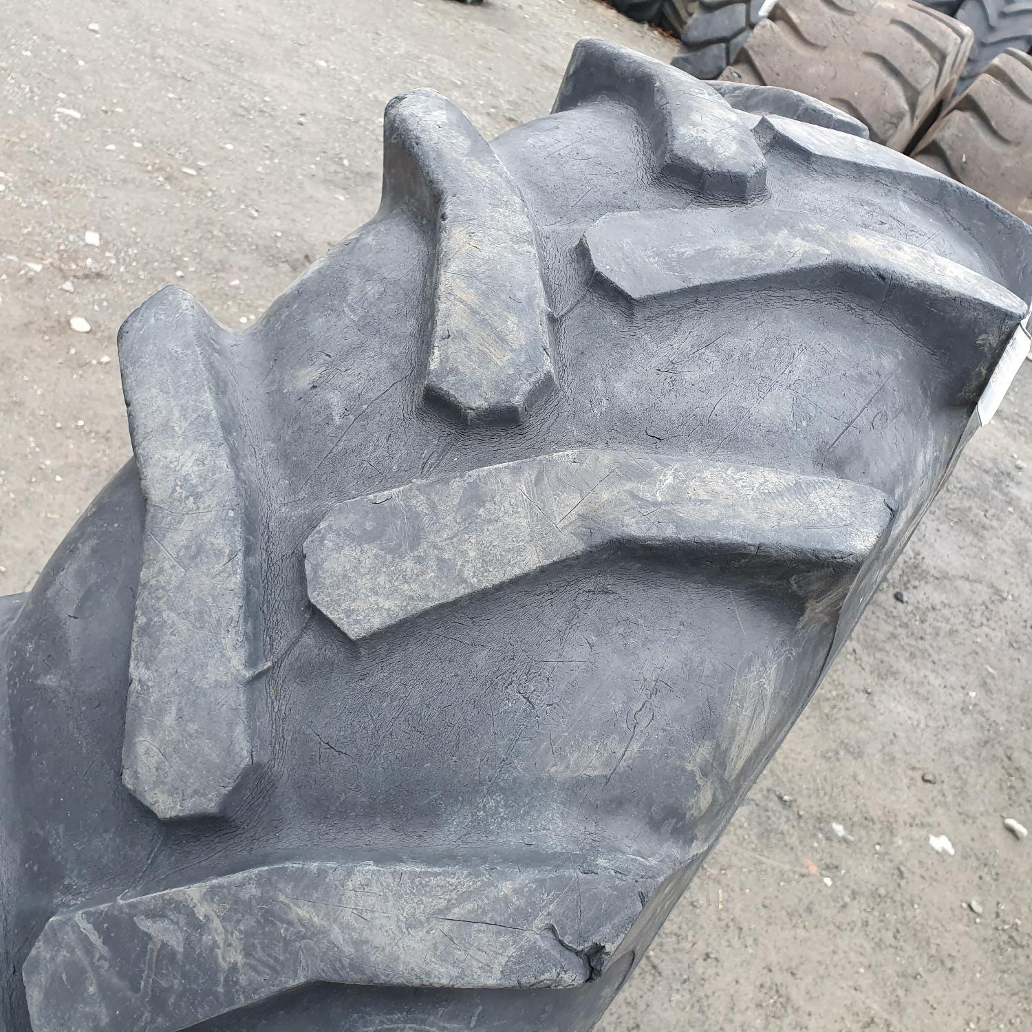  Cauciucuri 14.9R24 (380/85R24) Cultor