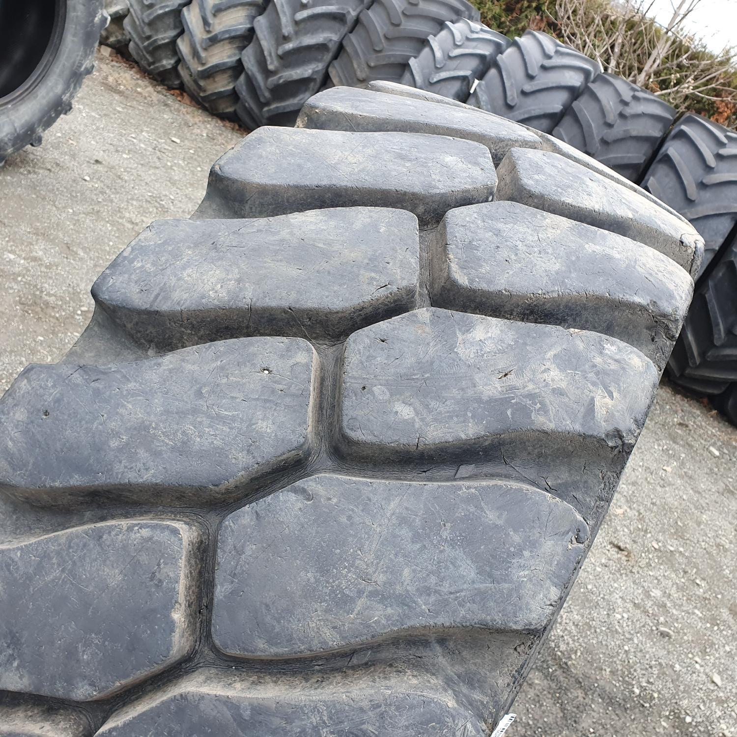  Cauciucuri 20.5R25  Diamond