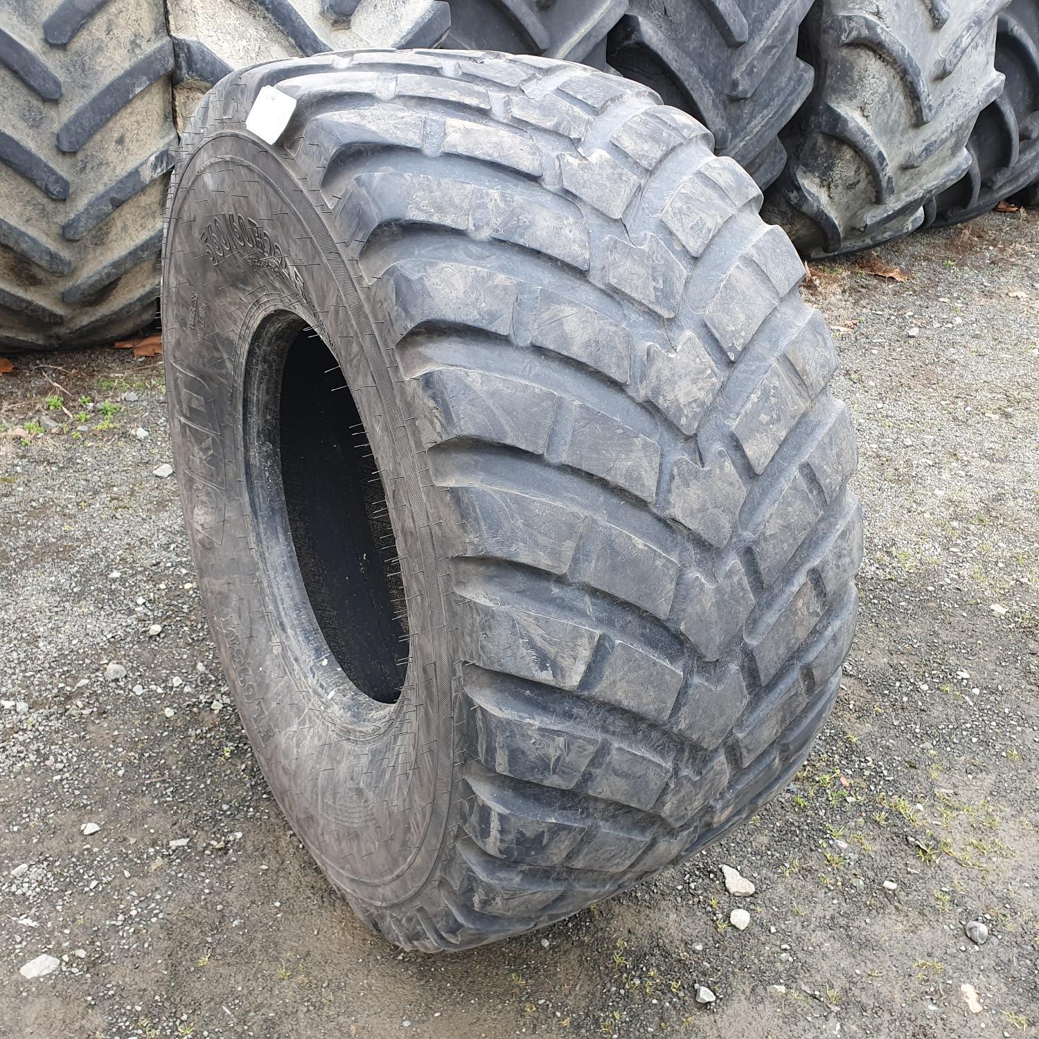  Cauciucuri 560/60R22.5  Bkt