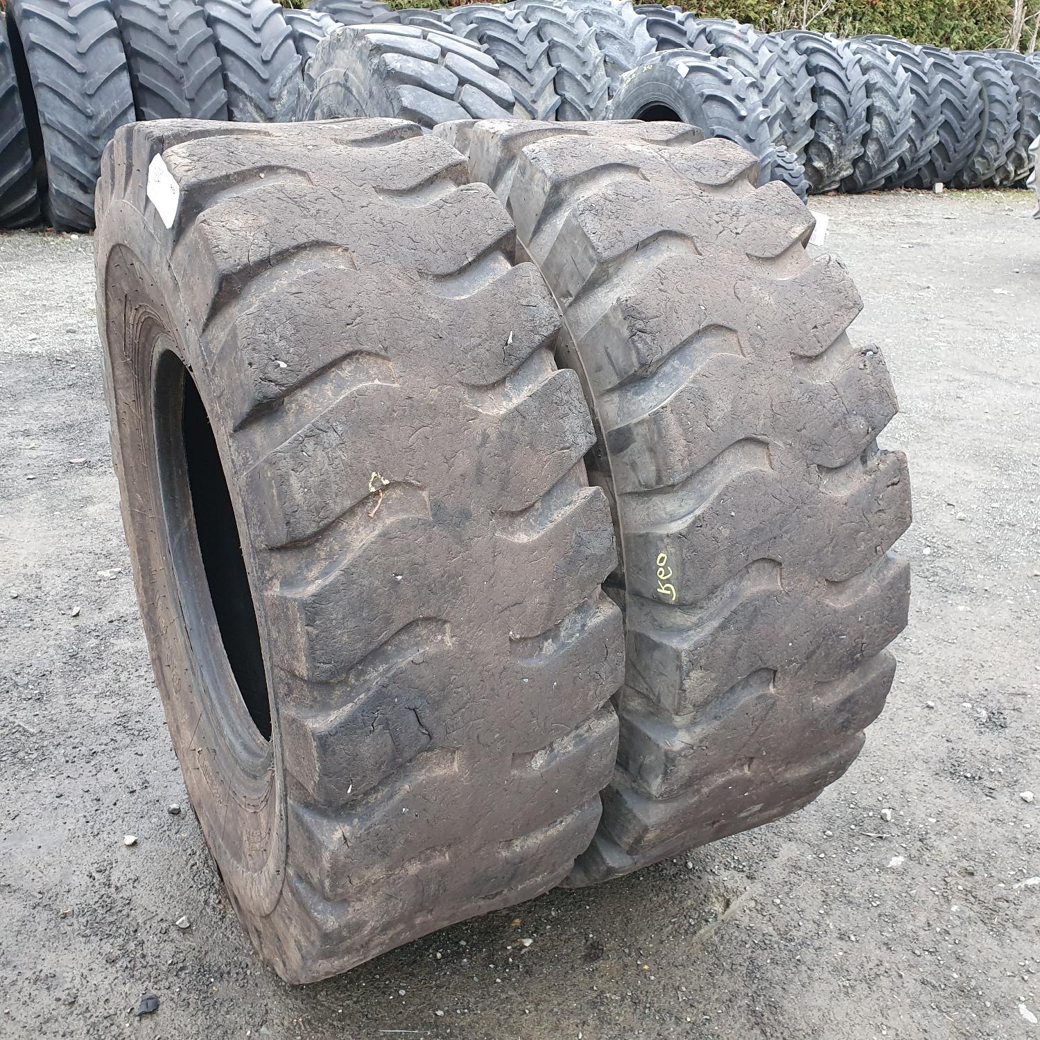  Cauciucuri 17.5-25  Universal