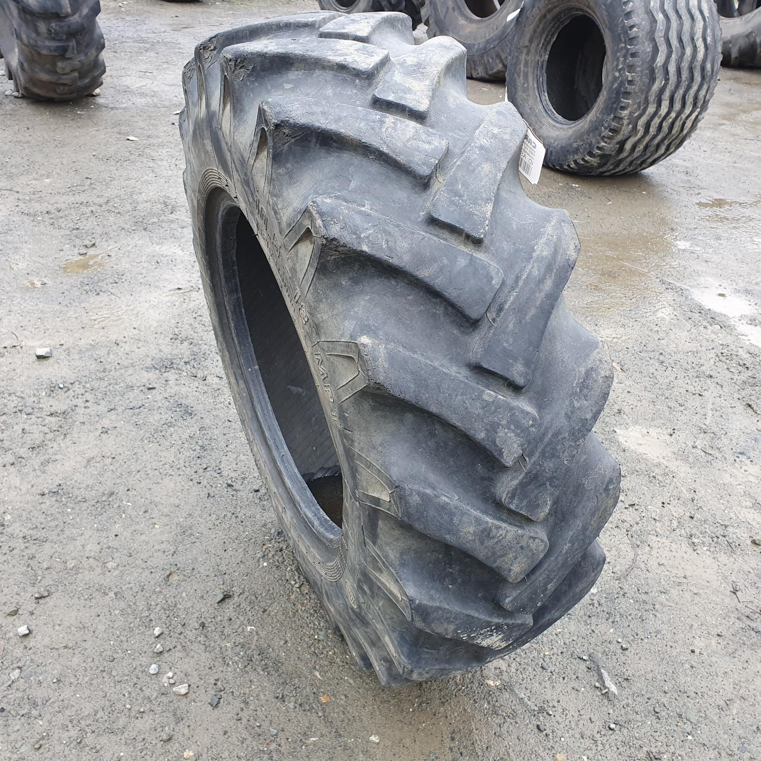  Cauciucuri 10.5-18 (10.5/80R18) Semperit