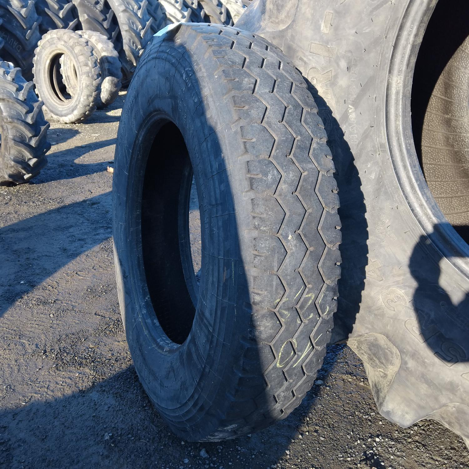  Cauciucuri 10R22.5  Semperit