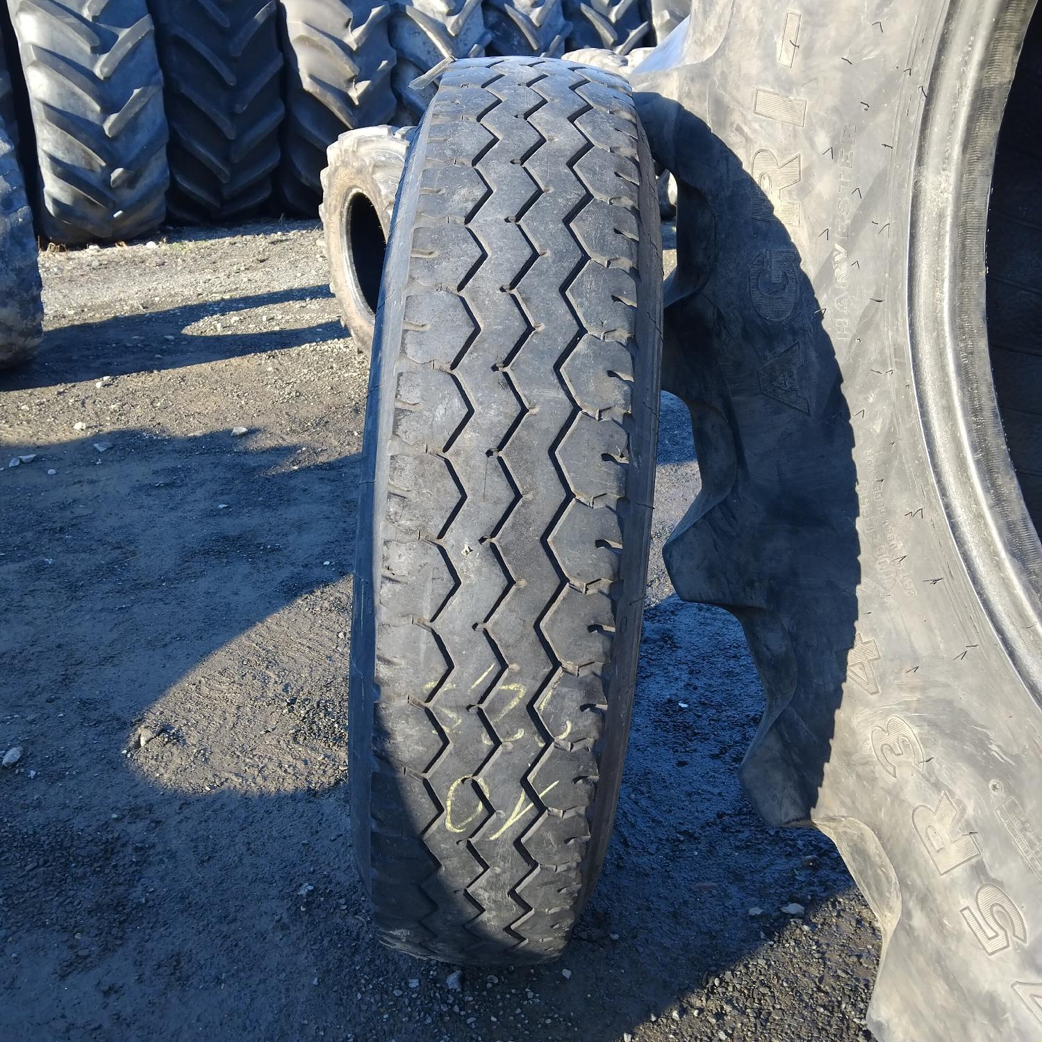  Cauciucuri 10R22.5  Semperit