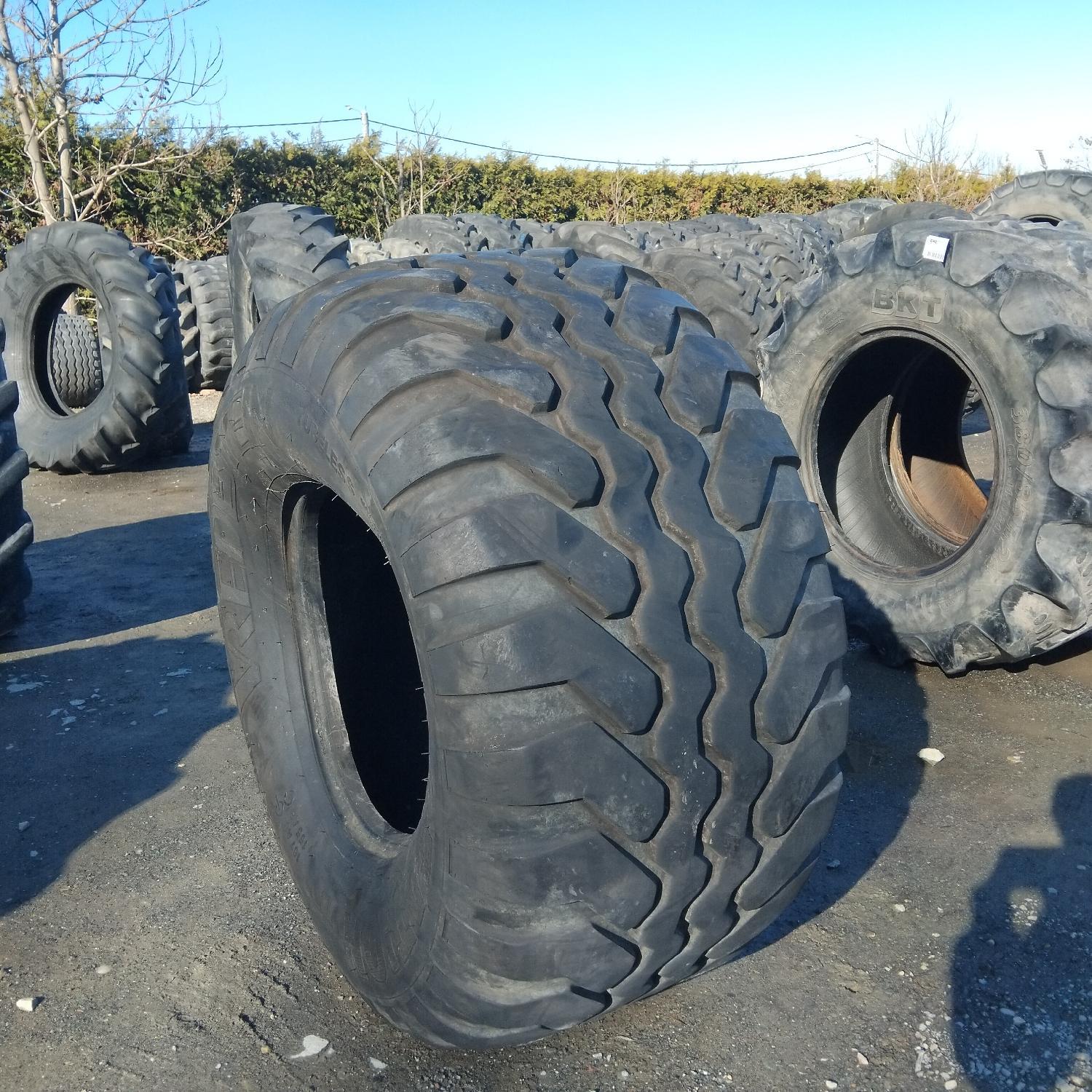  Cauciucuri 560/60-22.5  Vredestein