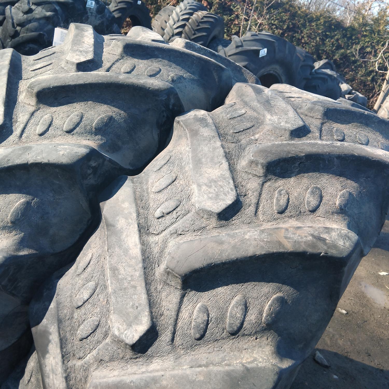  Cauciucuri 380/85R24 (14.9R24) Bkt