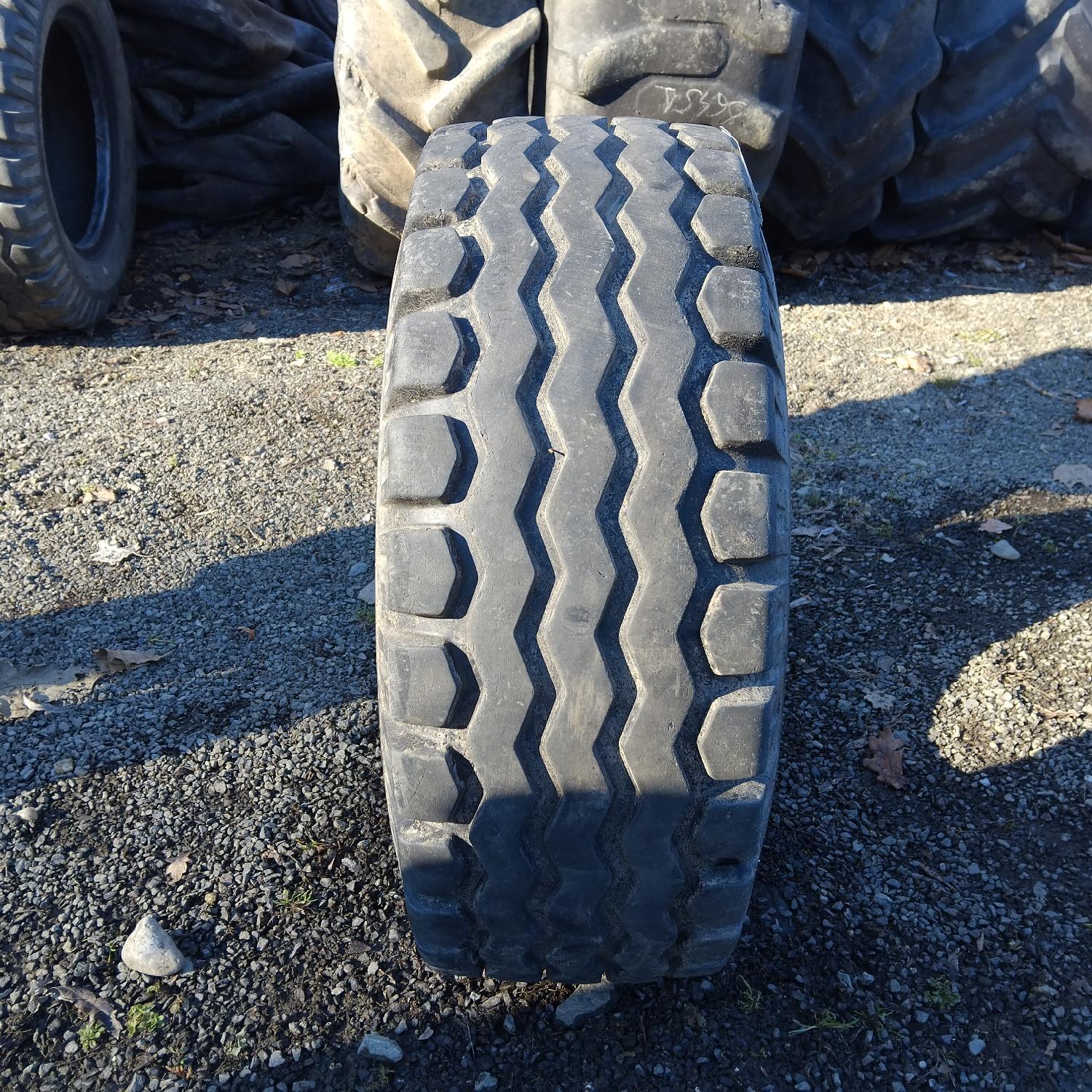  Cauciucuri 10.0/80-12  Bkt