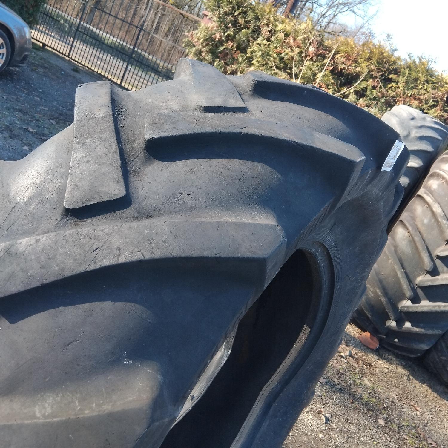  Cauciucuri 16.9R30 (420/85R30) Semperit