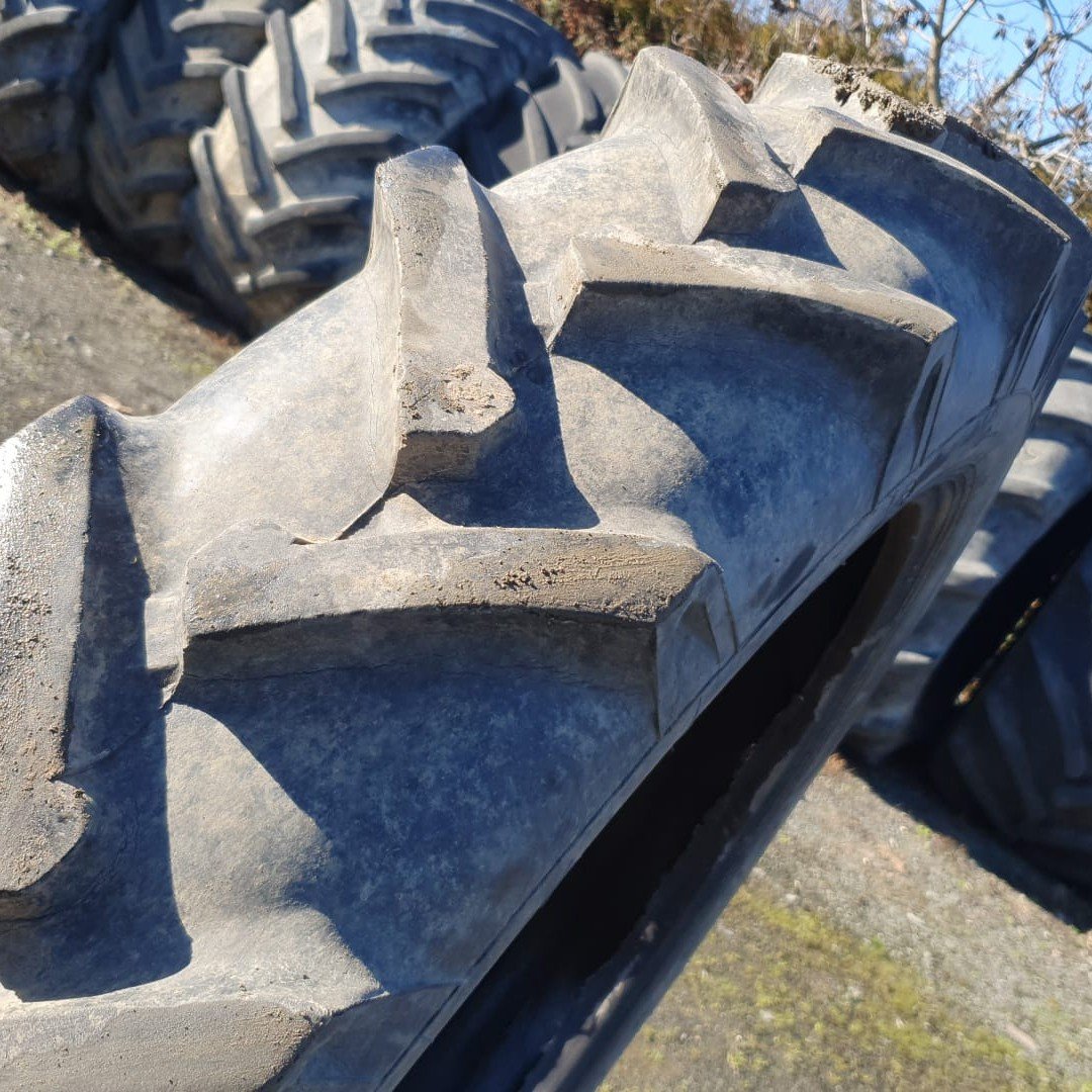  Cauciucuri 9.5-42 (230/95R42) Universal