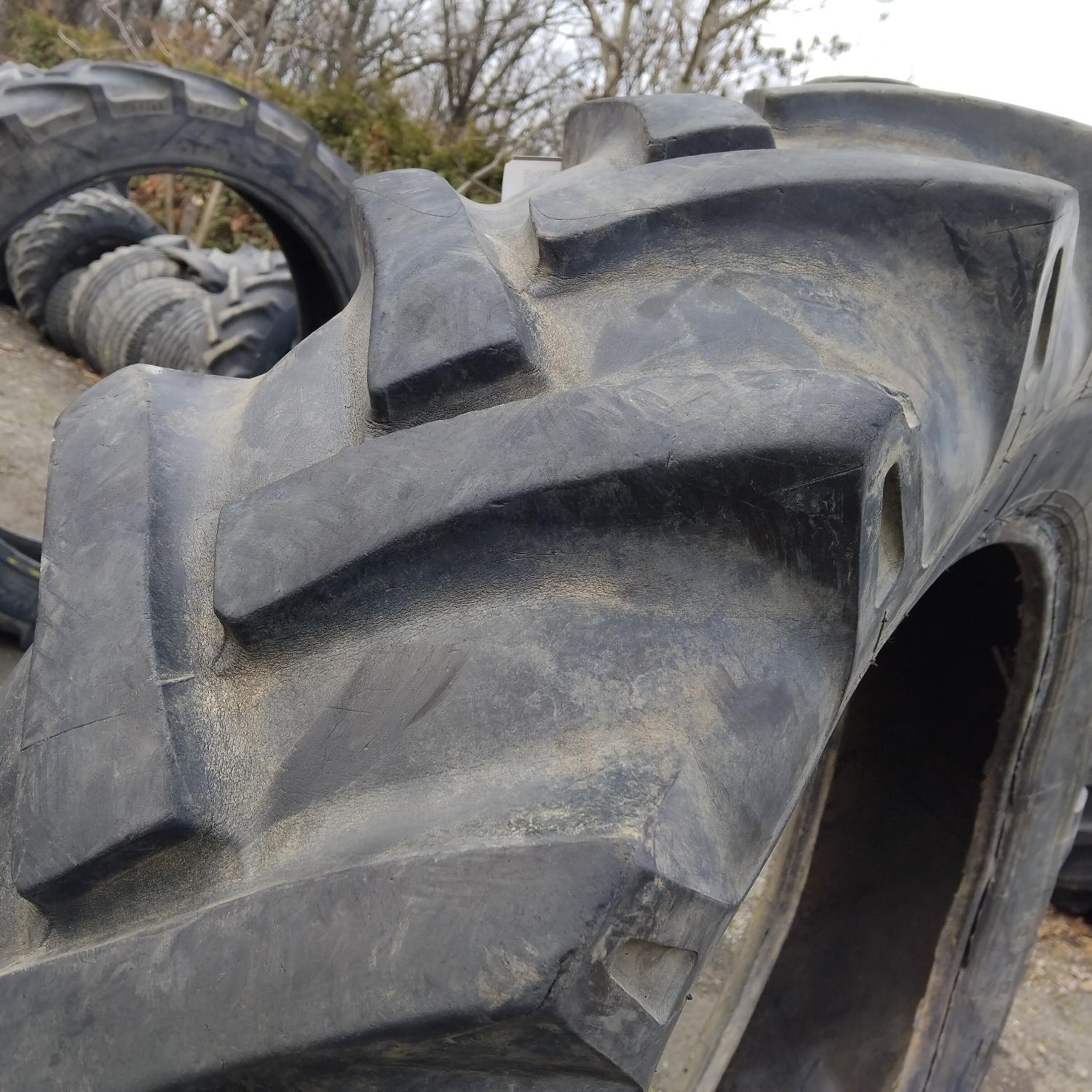  Cauciucuri 13.6-36 (340/85R36) Petlas