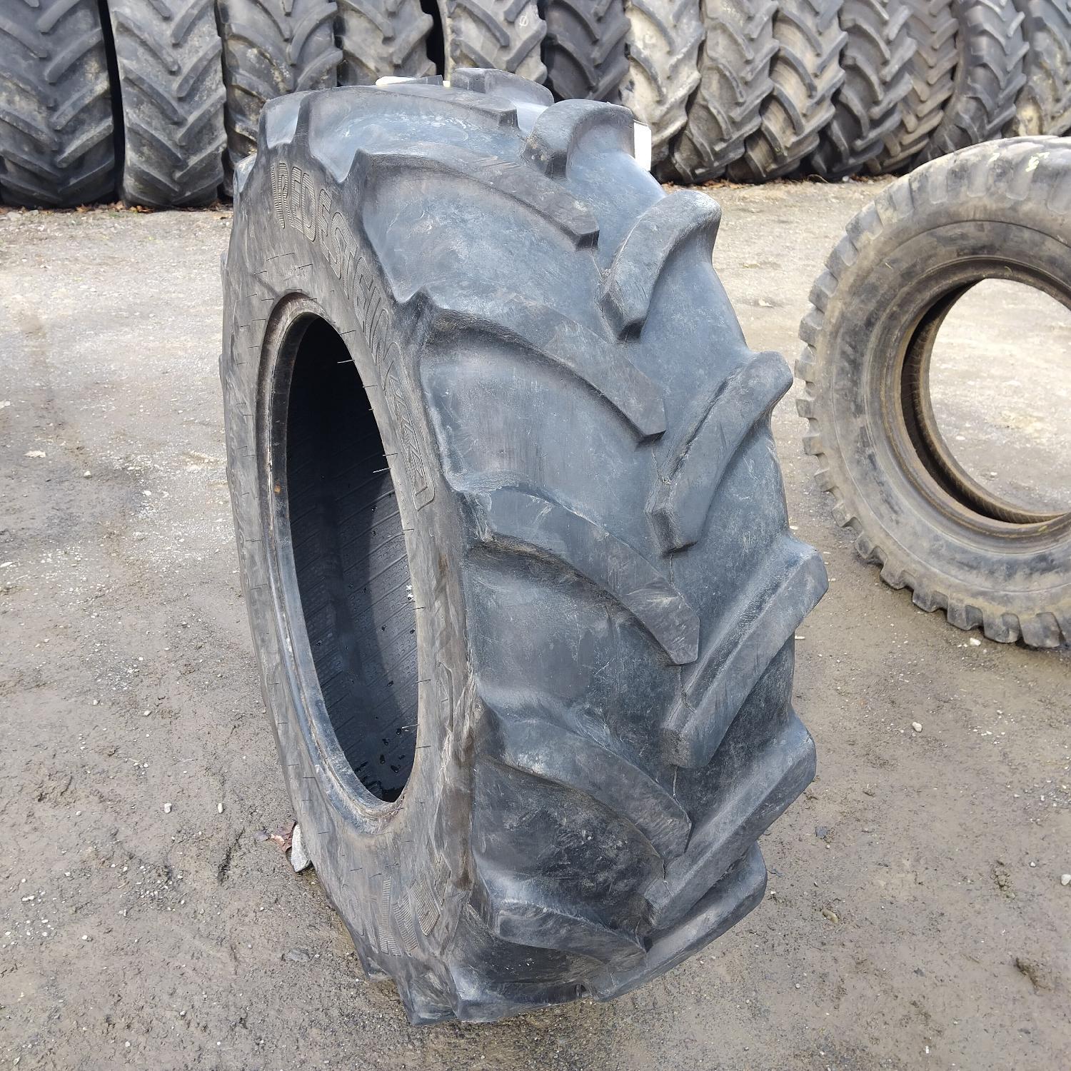  Cauciucuri 340/85R24 (13.6R24) Vredestein
