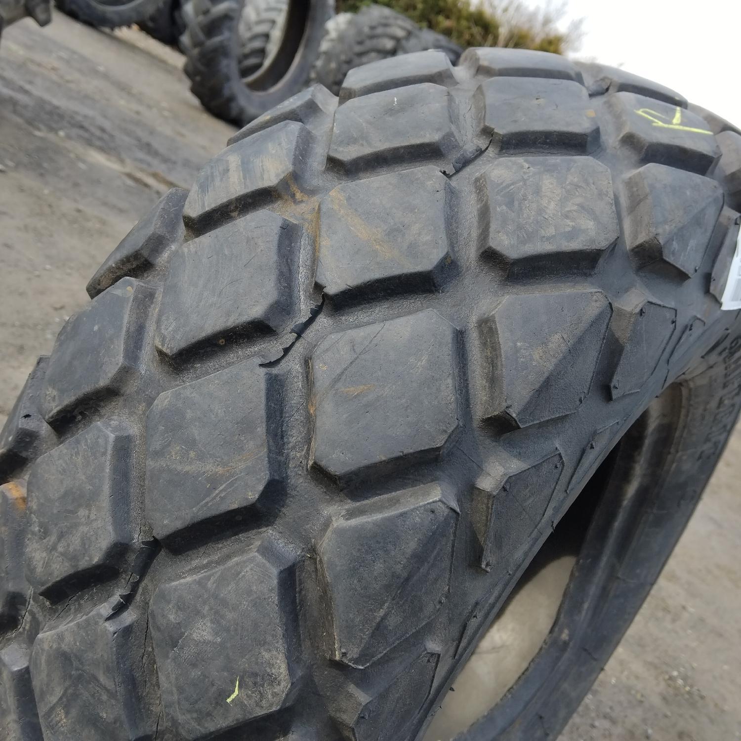  Cauciucuri 10.0/75-12  Semperit