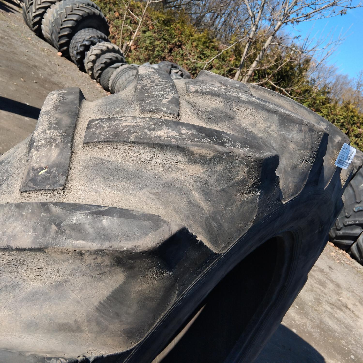  Cauciucuri 16.9-30 (420/85R30) Barum