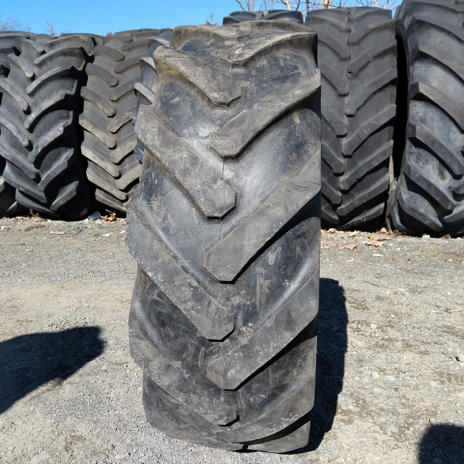  Cauciucuri 10.5/80-18 (10.5R18) Bkt