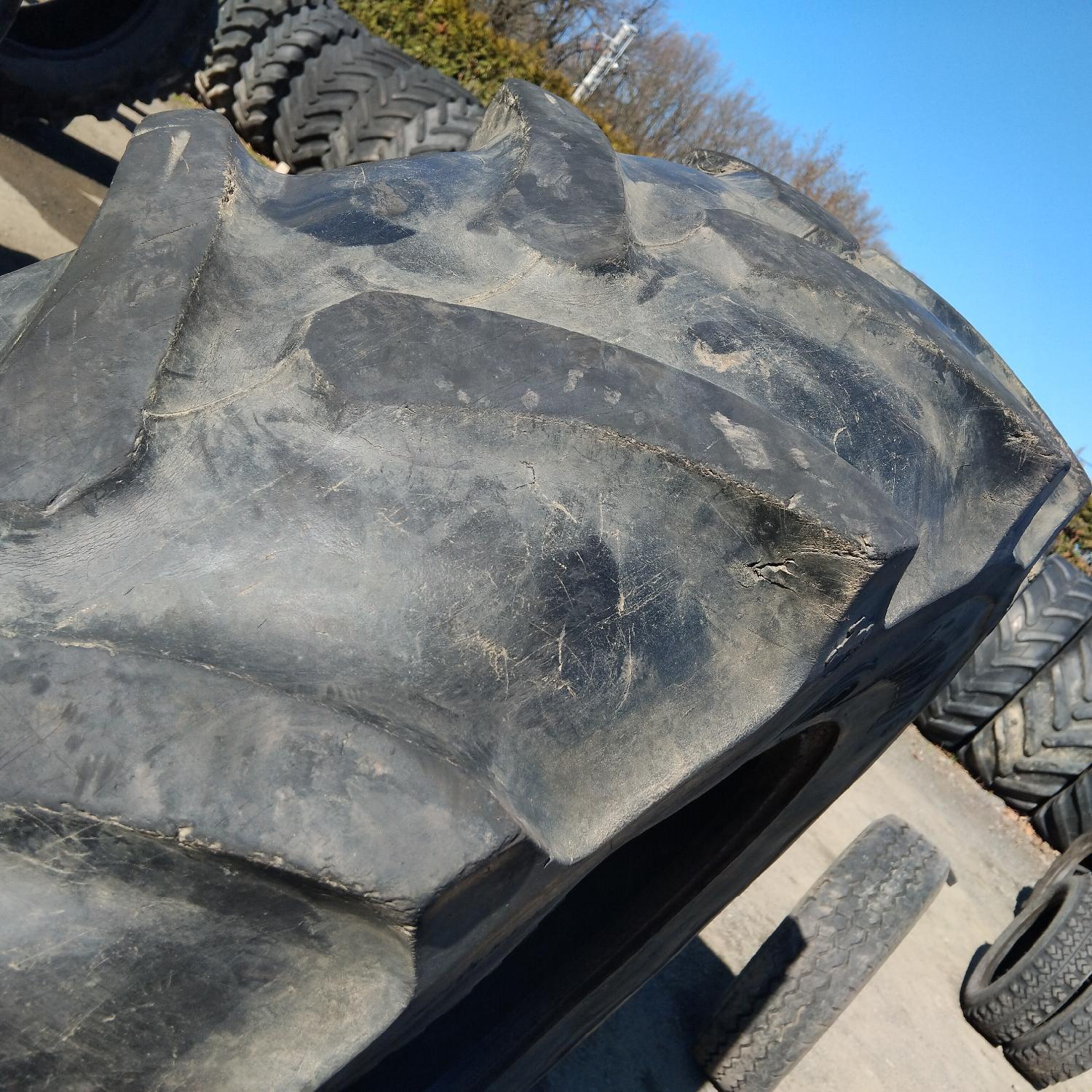  Cauciucuri 14.9R30 (380/85R30) Continental