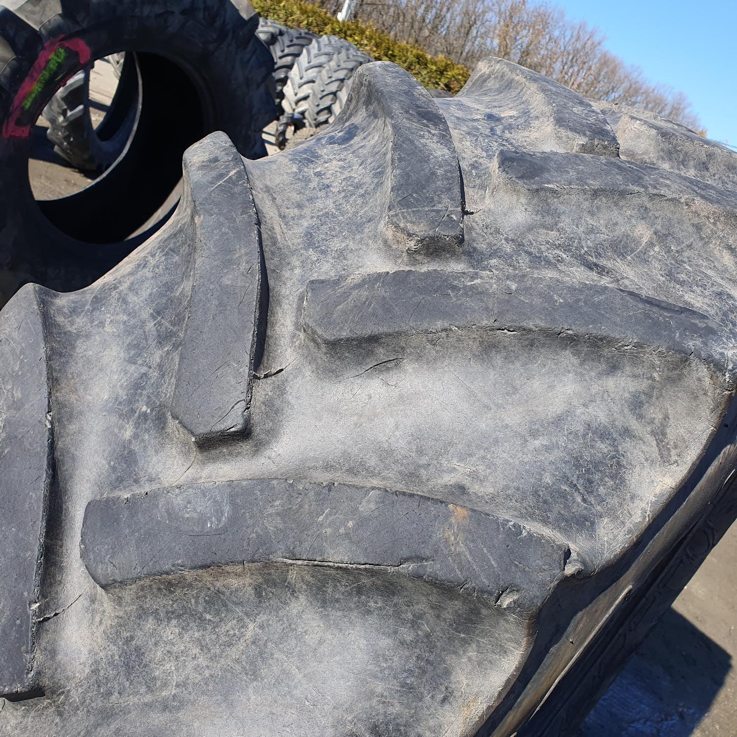  Cauciucuri 440/65R28  Mitas