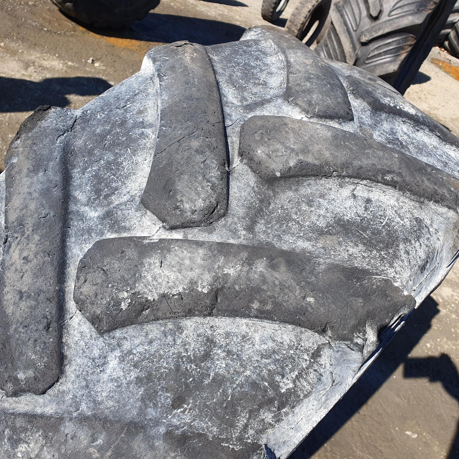  Cauciucuri 405/70-20 (16.0/70R20) Alliance