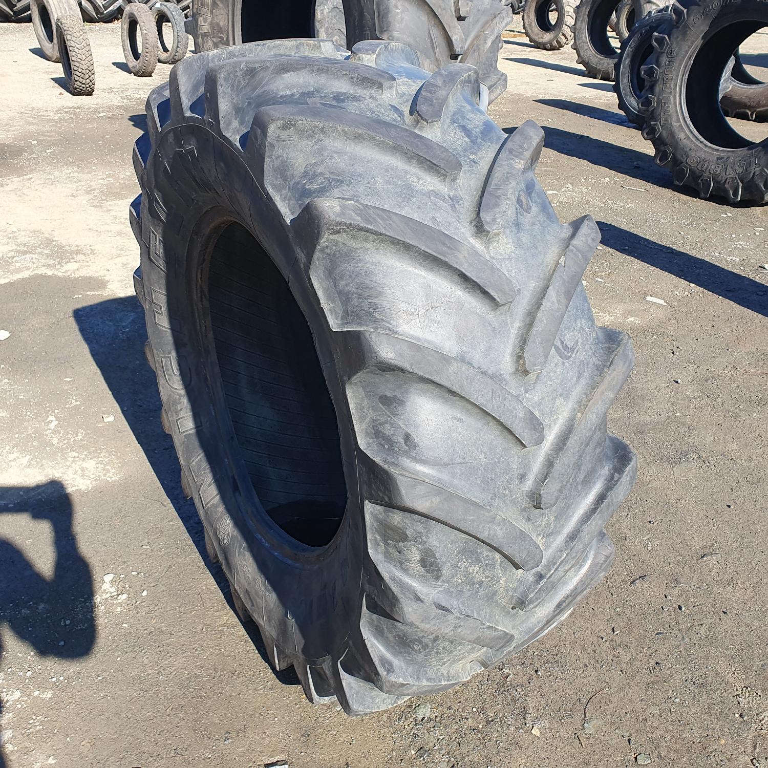  Cauciucuri 440/65R24  Michelin