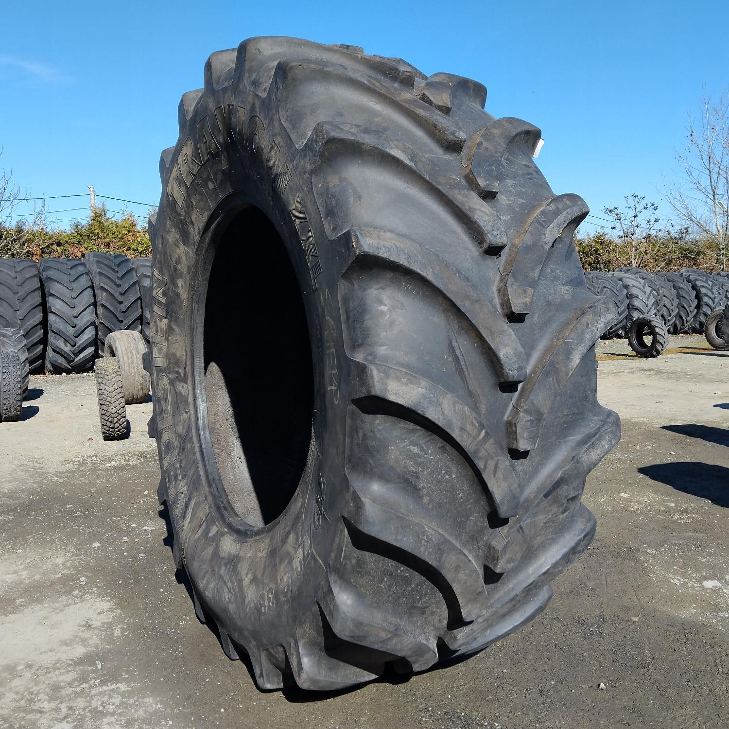  Cauciucuri 710/70R38  Vredestein