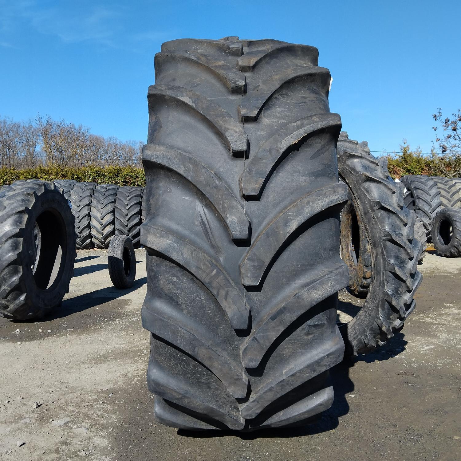  Cauciucuri 710/70R38  Vredestein