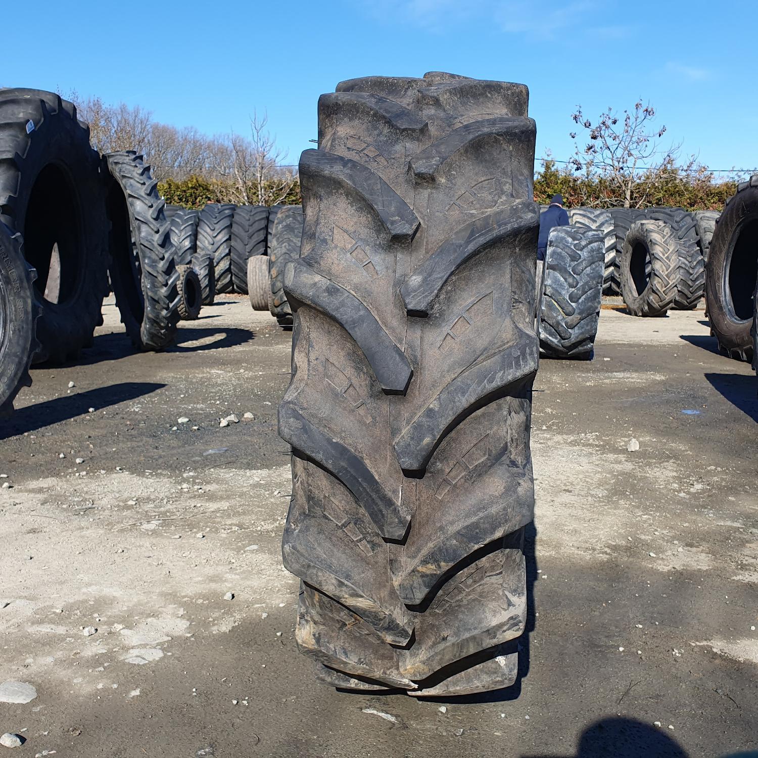  Cauciucuri 320/70R24  Petlas