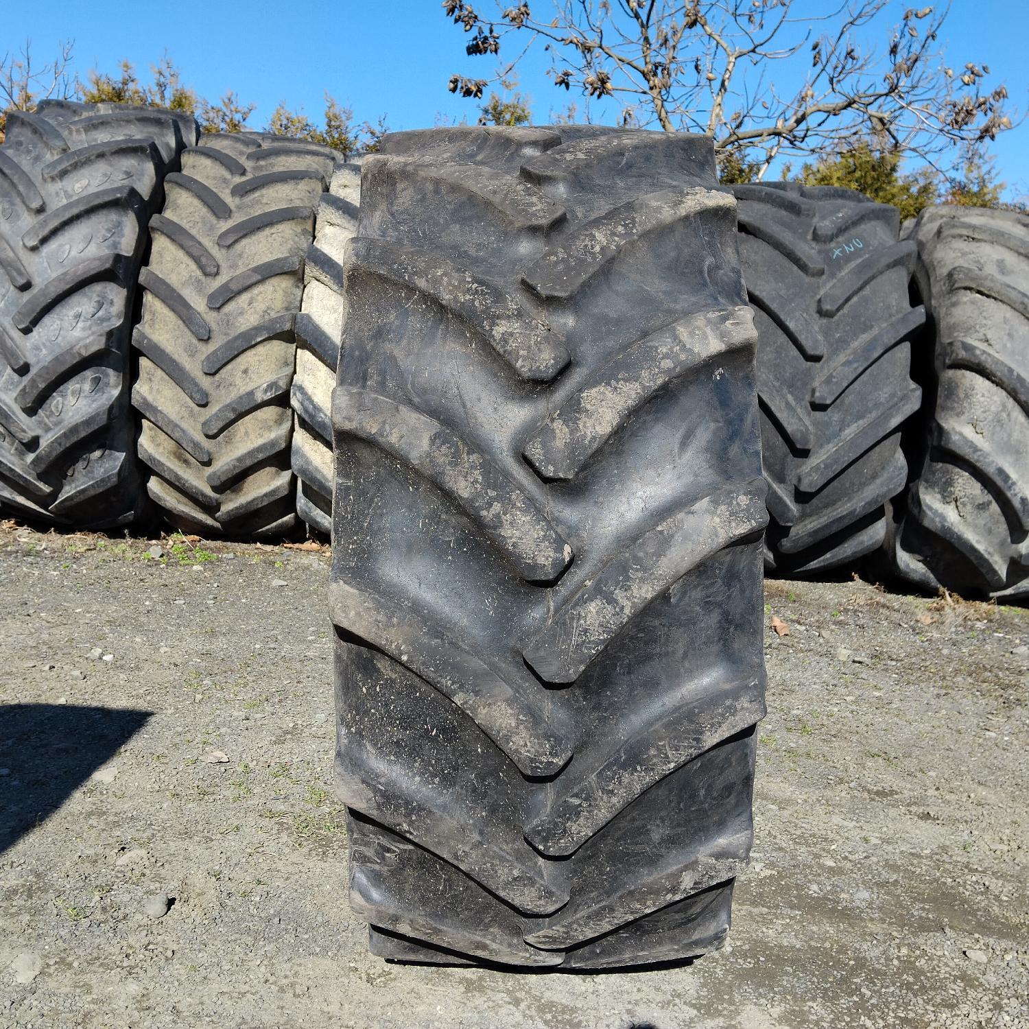  Cauciucuri 440/65R24  Continental