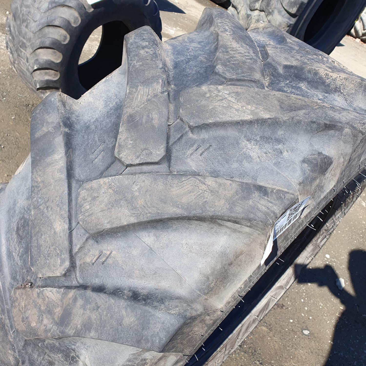  Cauciucuri 405/70-20 (16.0/70R20) Mitas