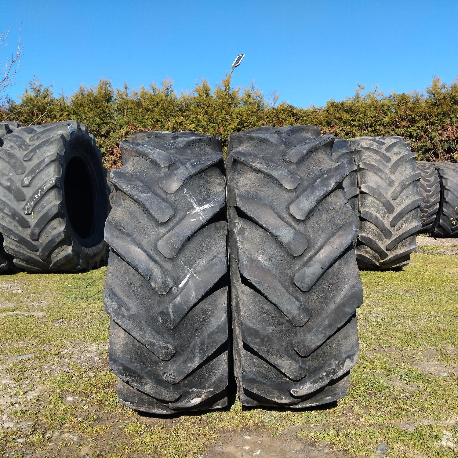  Cauciucuri 10.5/80-18 (10.5R18) Goodyear