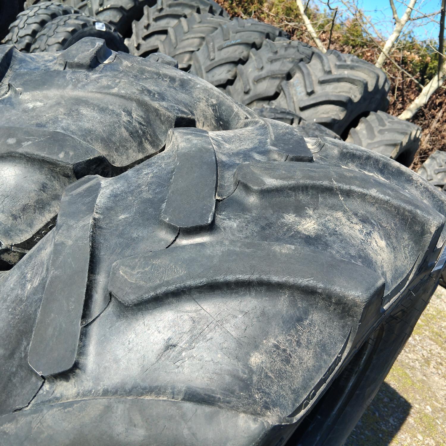  Cauciucuri 365/70R18  Continental