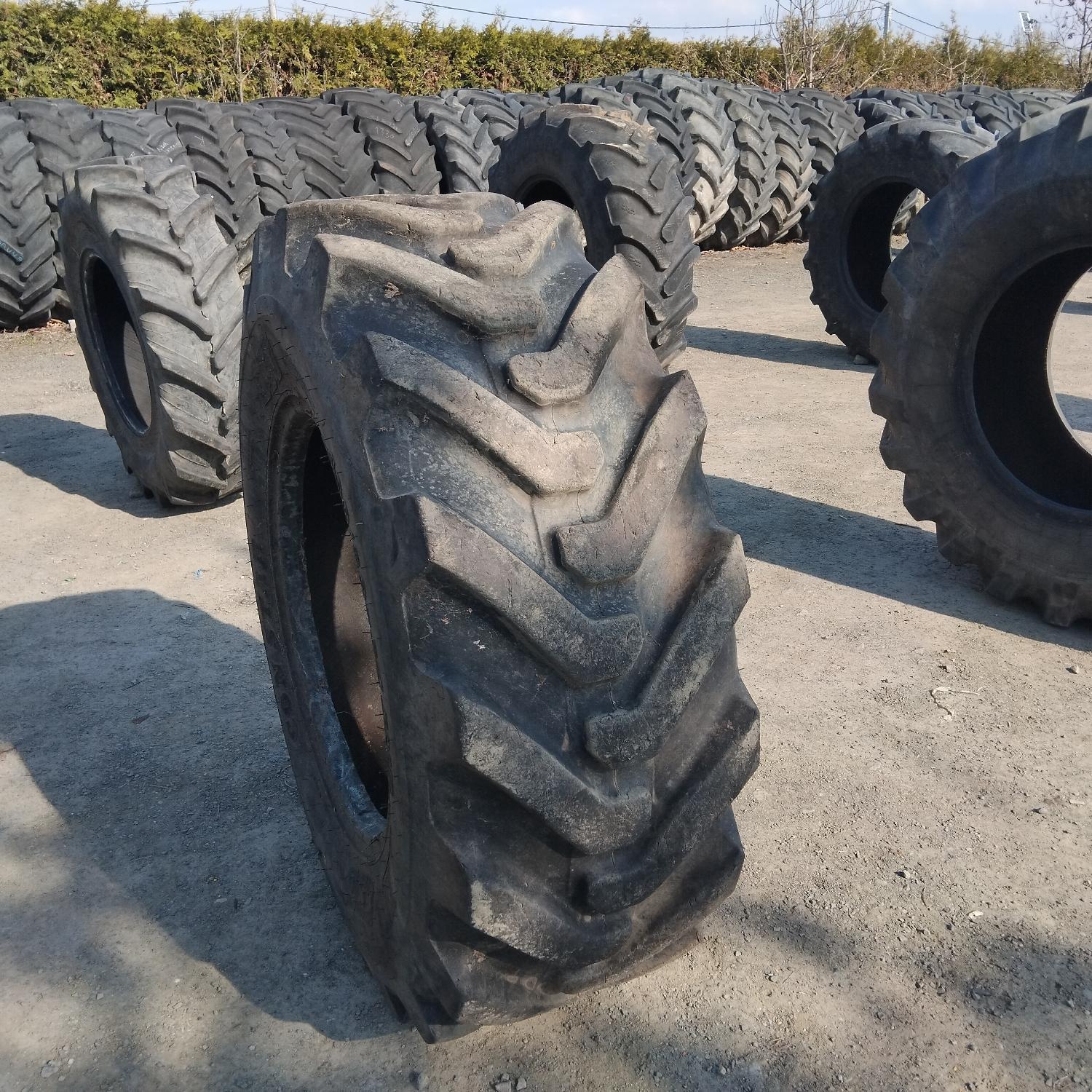  Cauciucuri 400/80-24 (15.5R24) Bkt