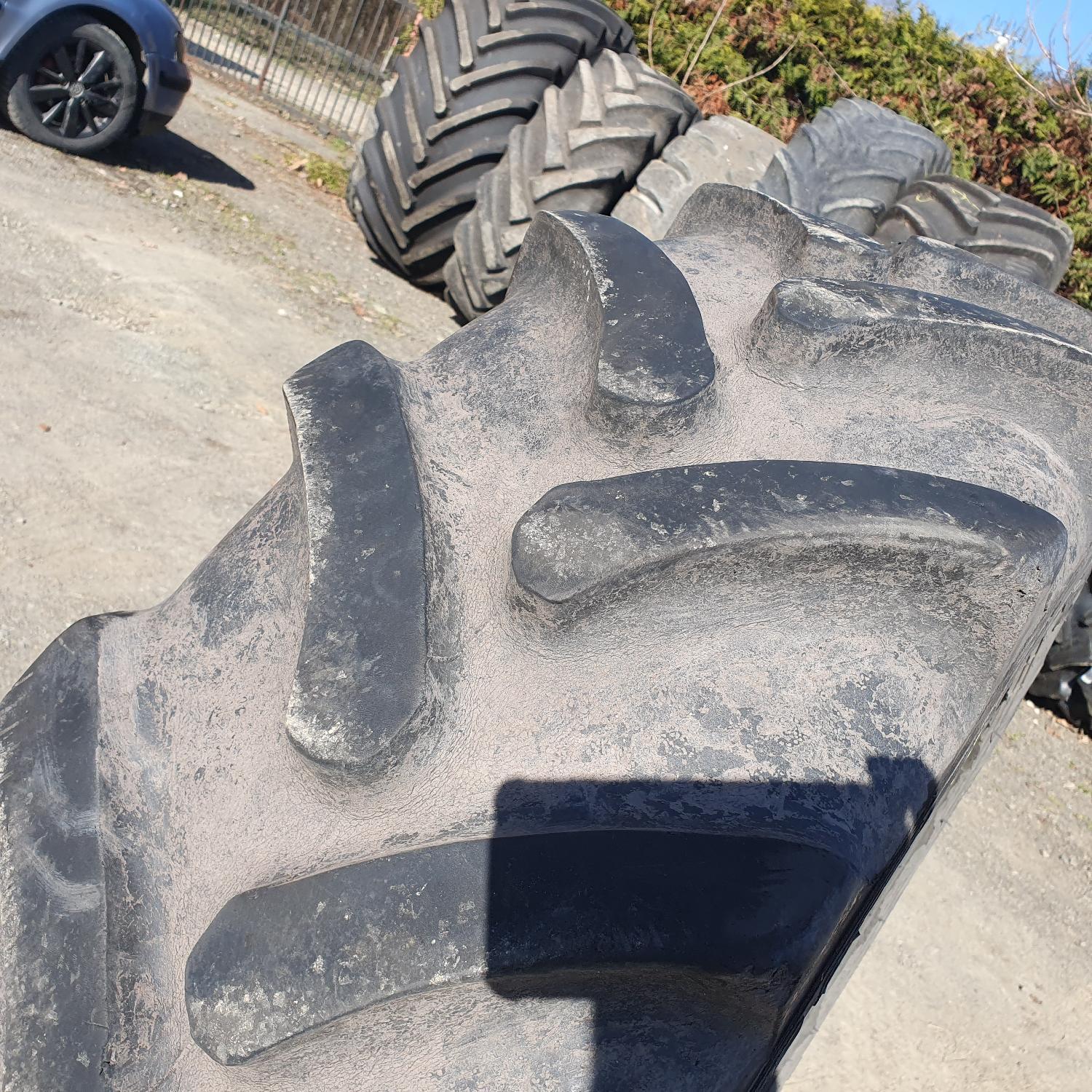  Cauciucuri 360/70R24  Nortec