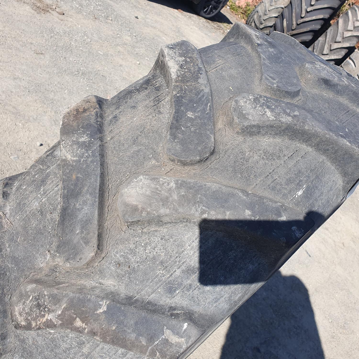  Cauciucuri 360/70R24  Belshina