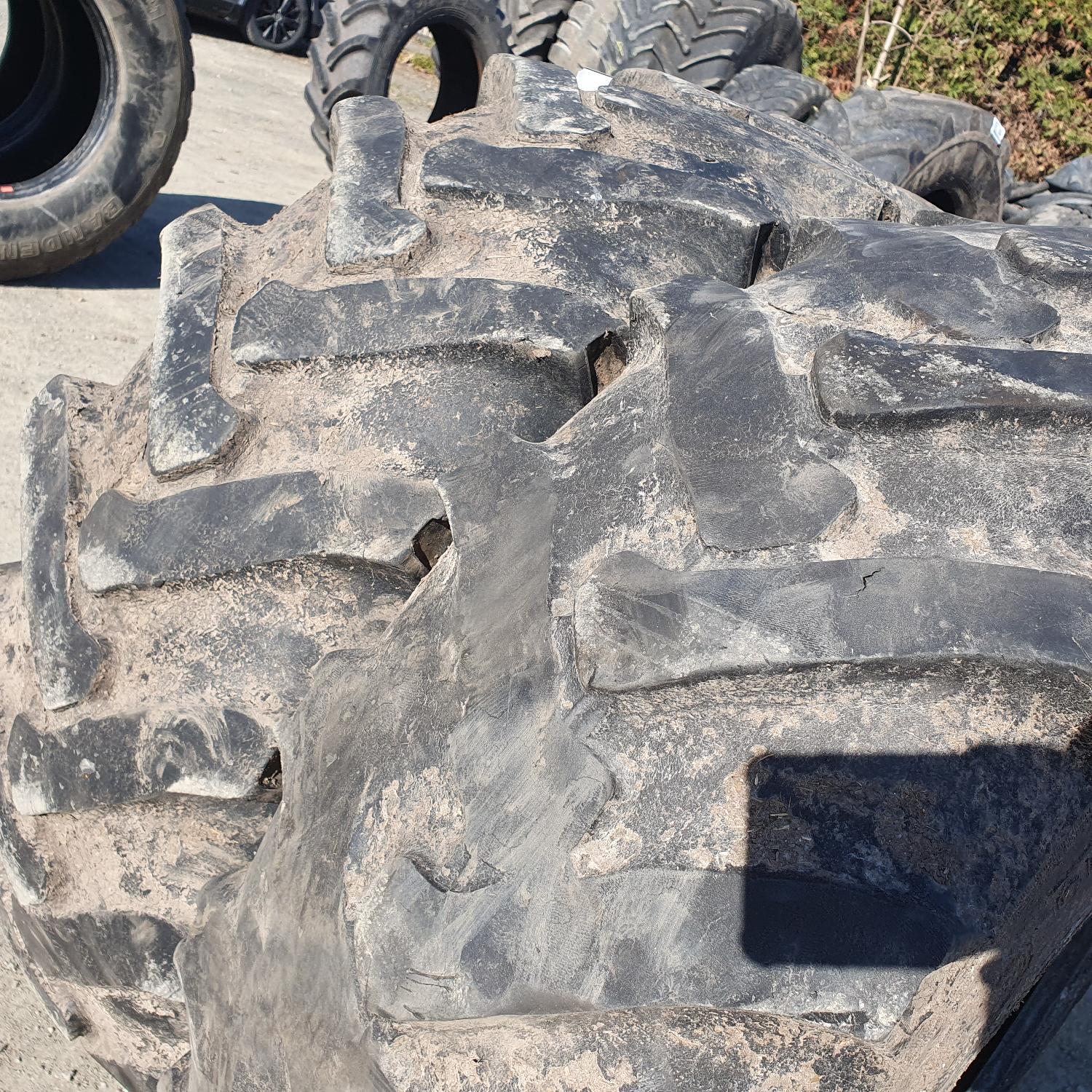  Cauciucuri 13.6R20  Rosava