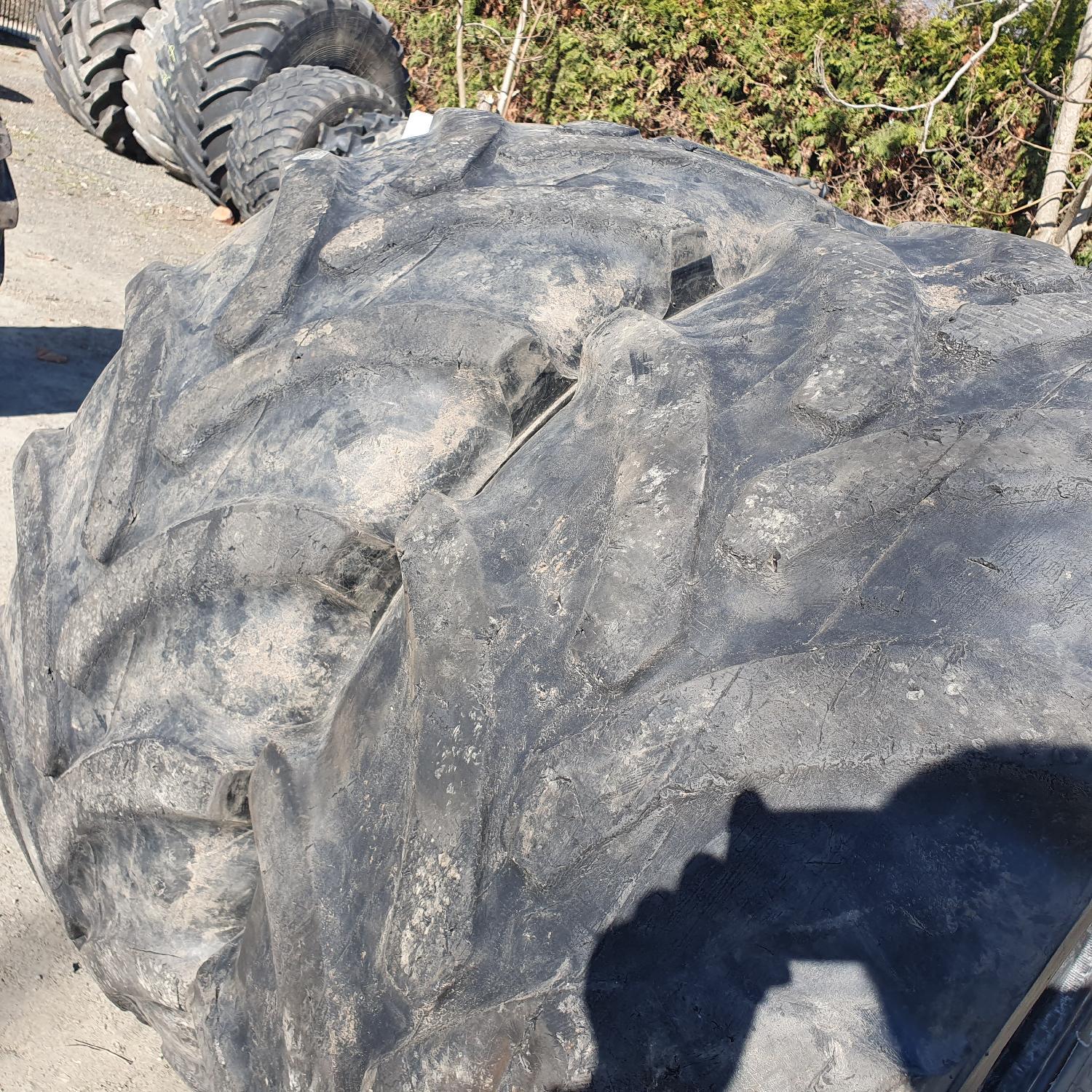  Cauciucuri 500/70R24  Vredestein