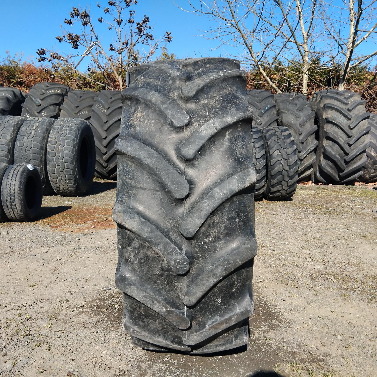  Cauciucuri 360/70R20  Continental