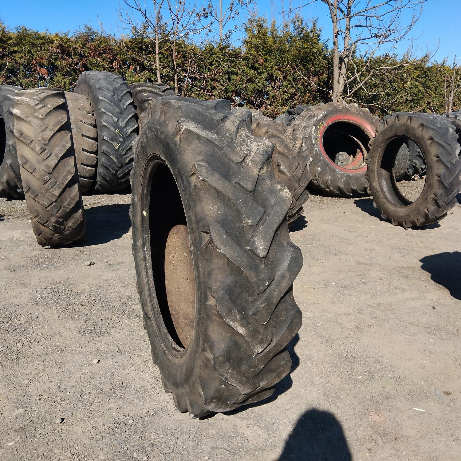  Cauciucuri 12.4-28 (320/85R28) Metzeler