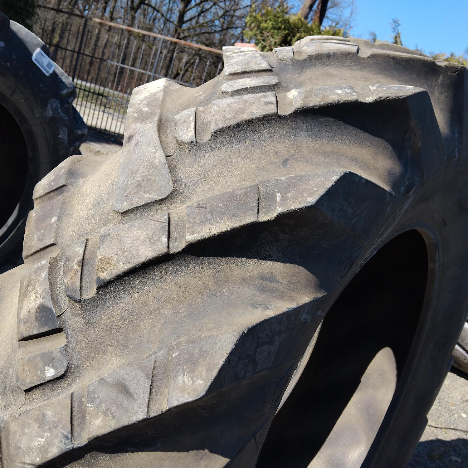  Cauciucuri 16.9-30 (420/85R30) Goodyear