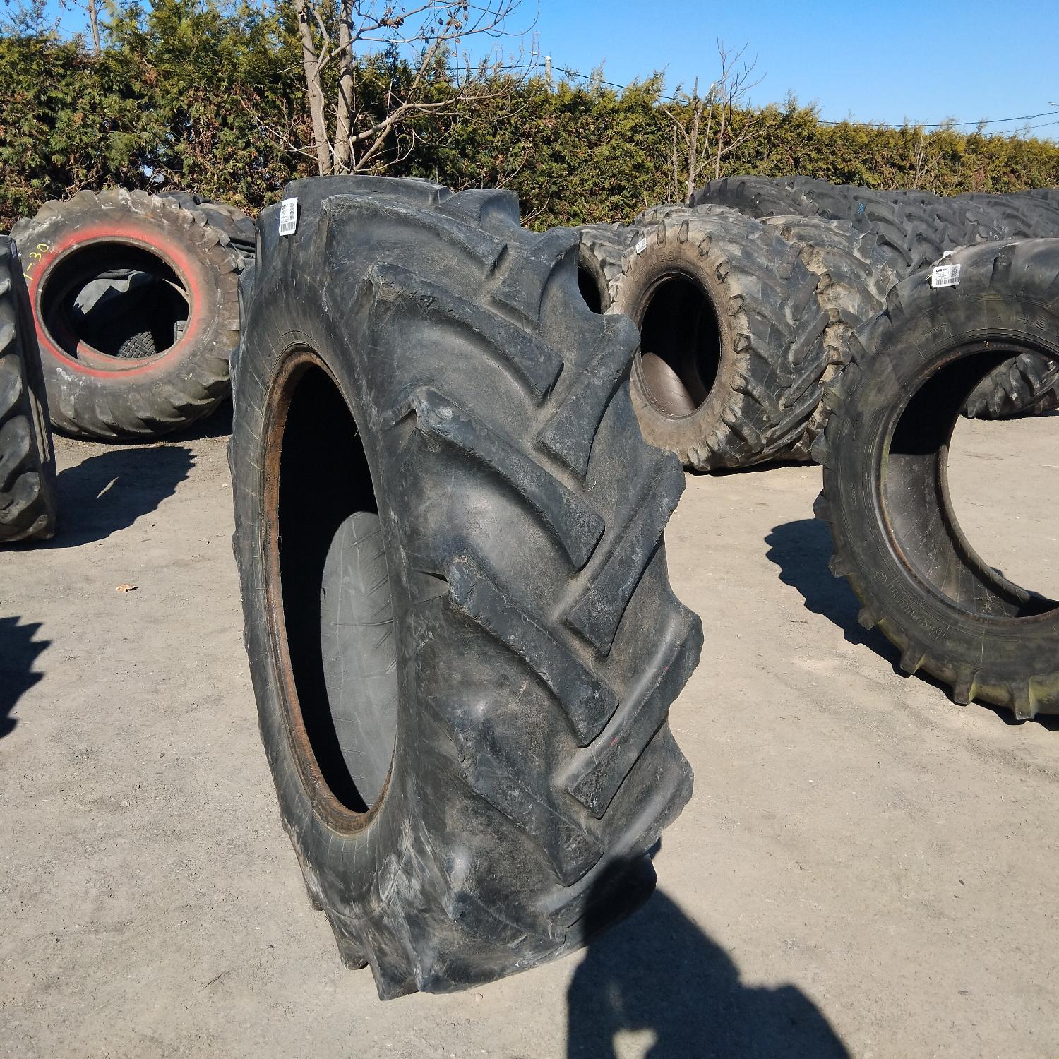  Cauciucuri 14.9-30 (380/85R30) Continental