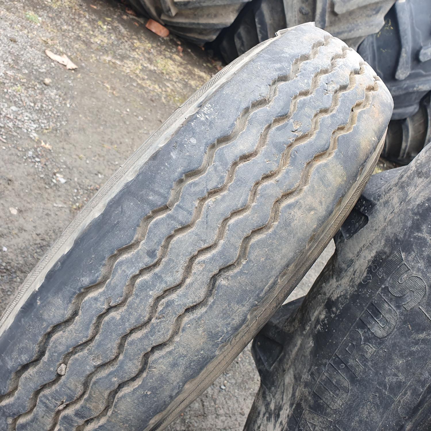  Cauciucuri 7.50R15  Semperit