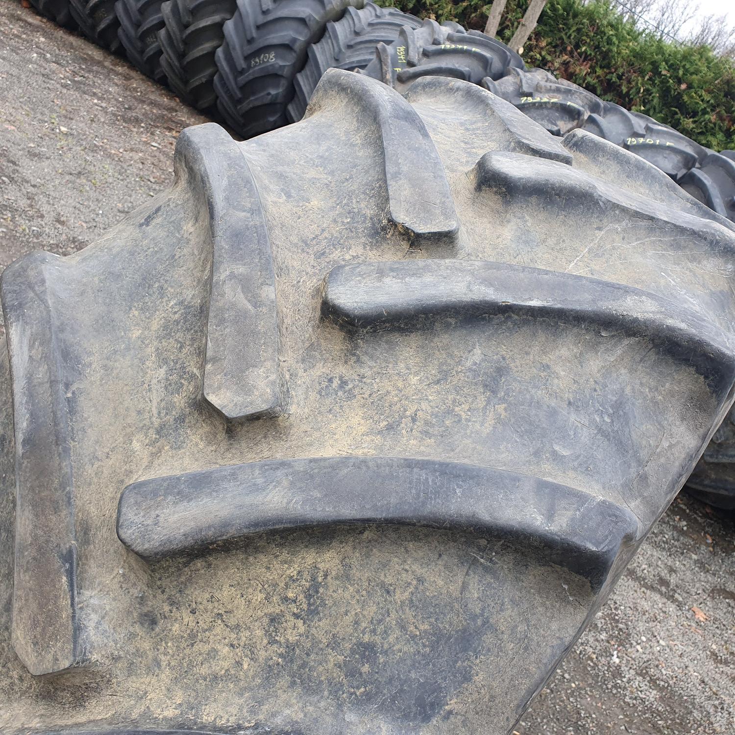  Cauciucuri 600/65R28  Mitas