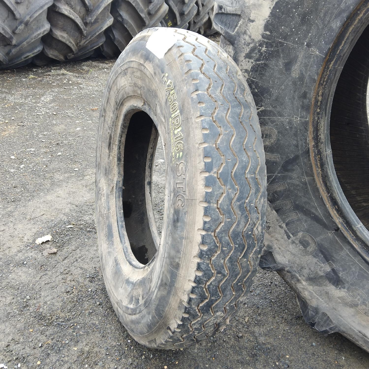  Cauciucuri 7.50-16  Semperit