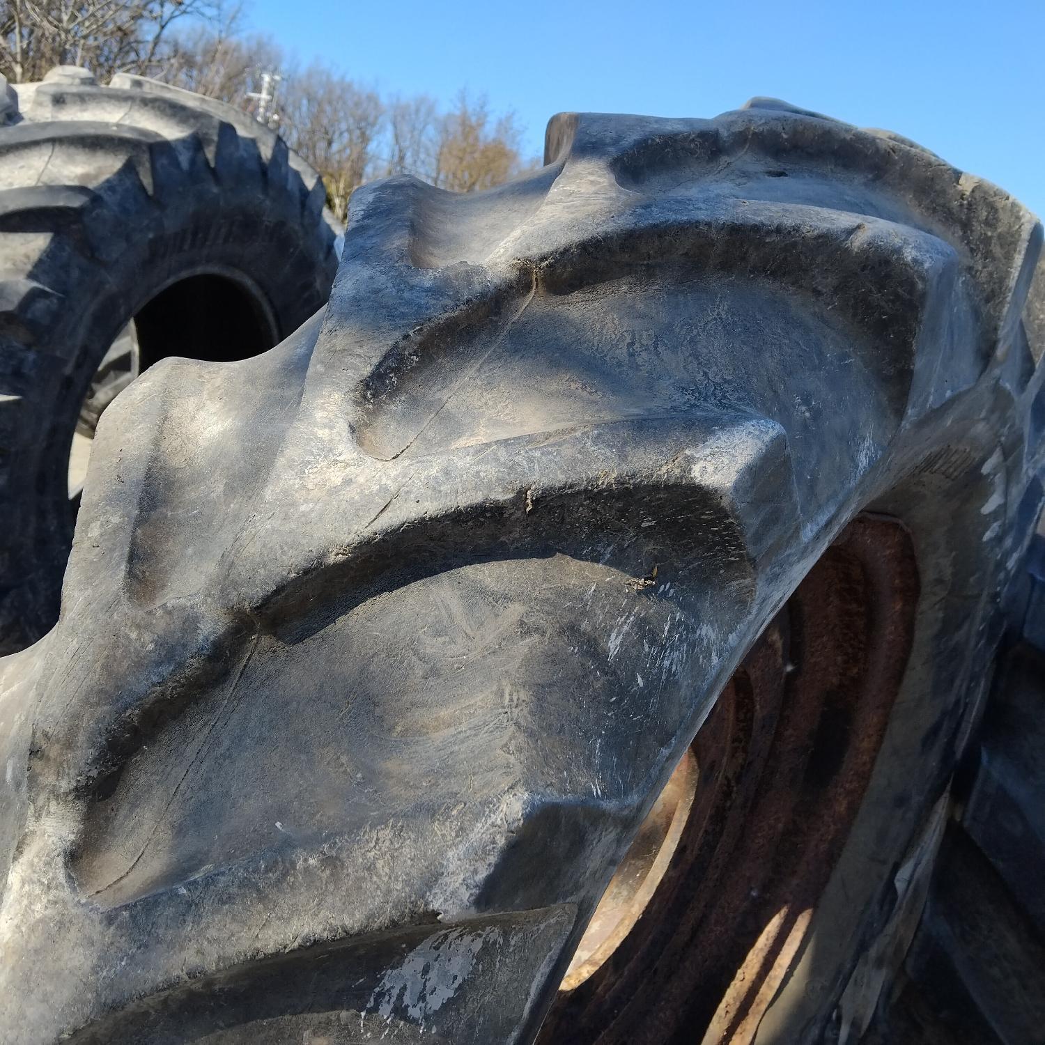  Cauciucuri 12.75-28  Pirelli