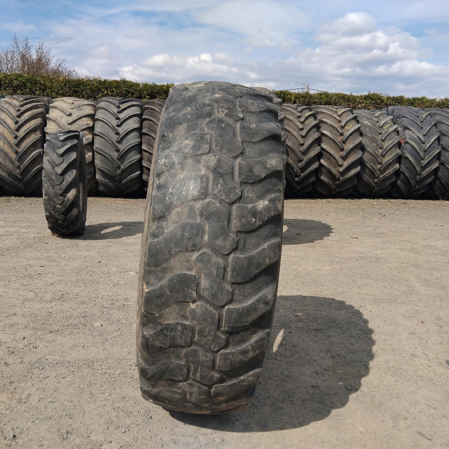  Cauciucuri 335/80R18  Dunlop