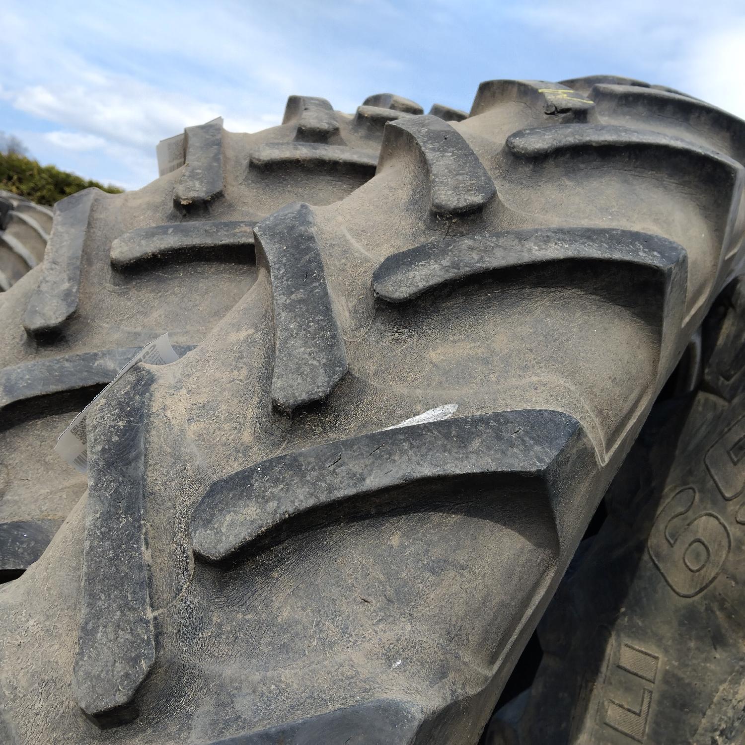  Cauciucuri 12.4R46 (300/95R46) Alliance