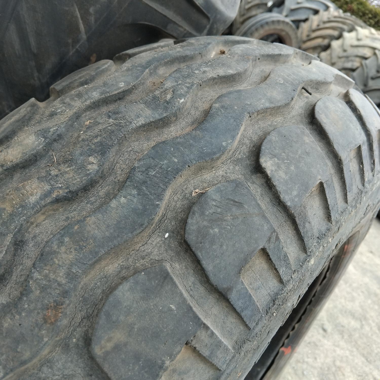  Cauciucuri 10-15  Barum