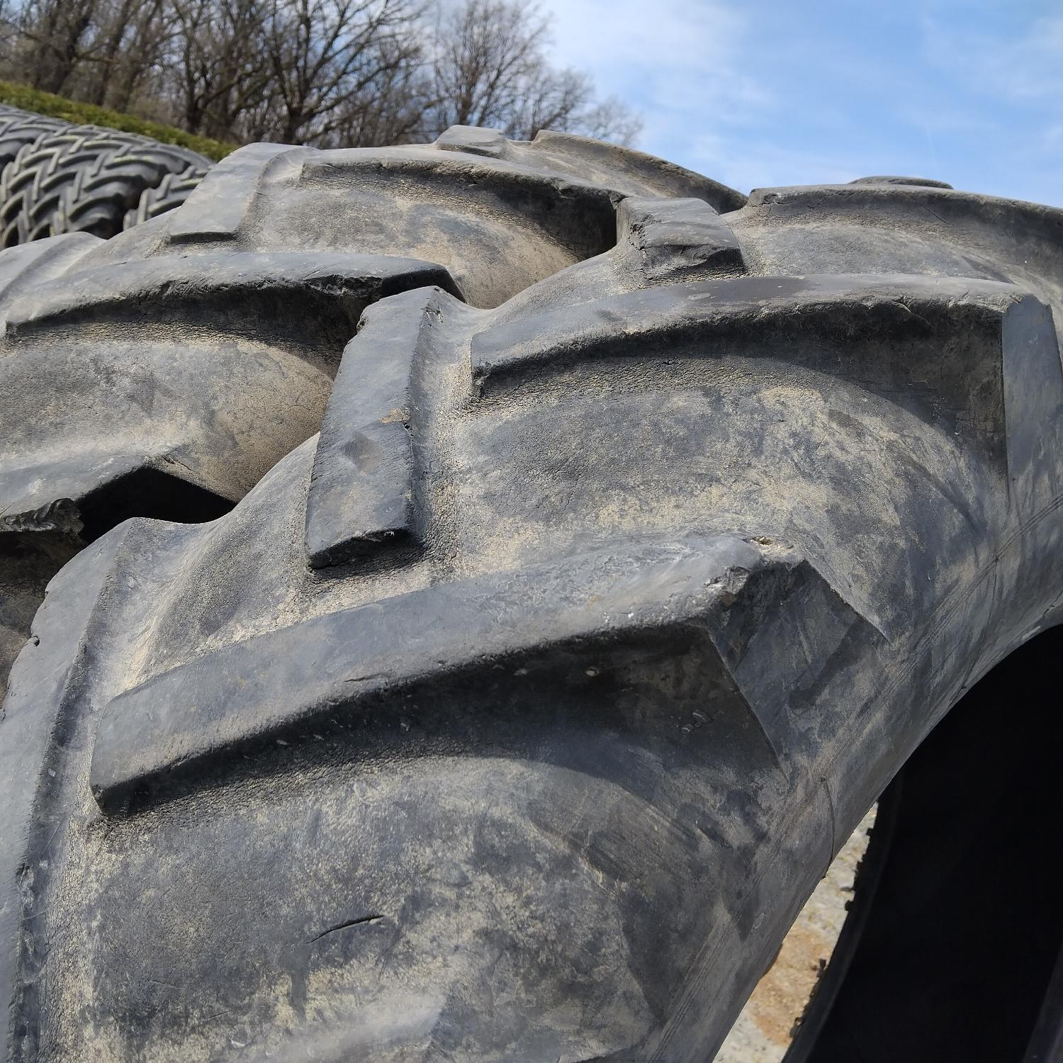  Cauciucuri 13.6-36 (340/85R36) Stomil