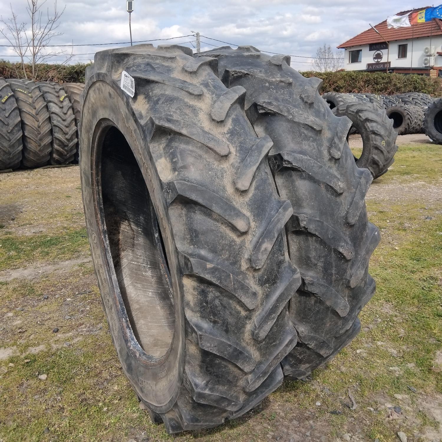  Cauciucuri 13.6R36 (340/85R36) Semperit