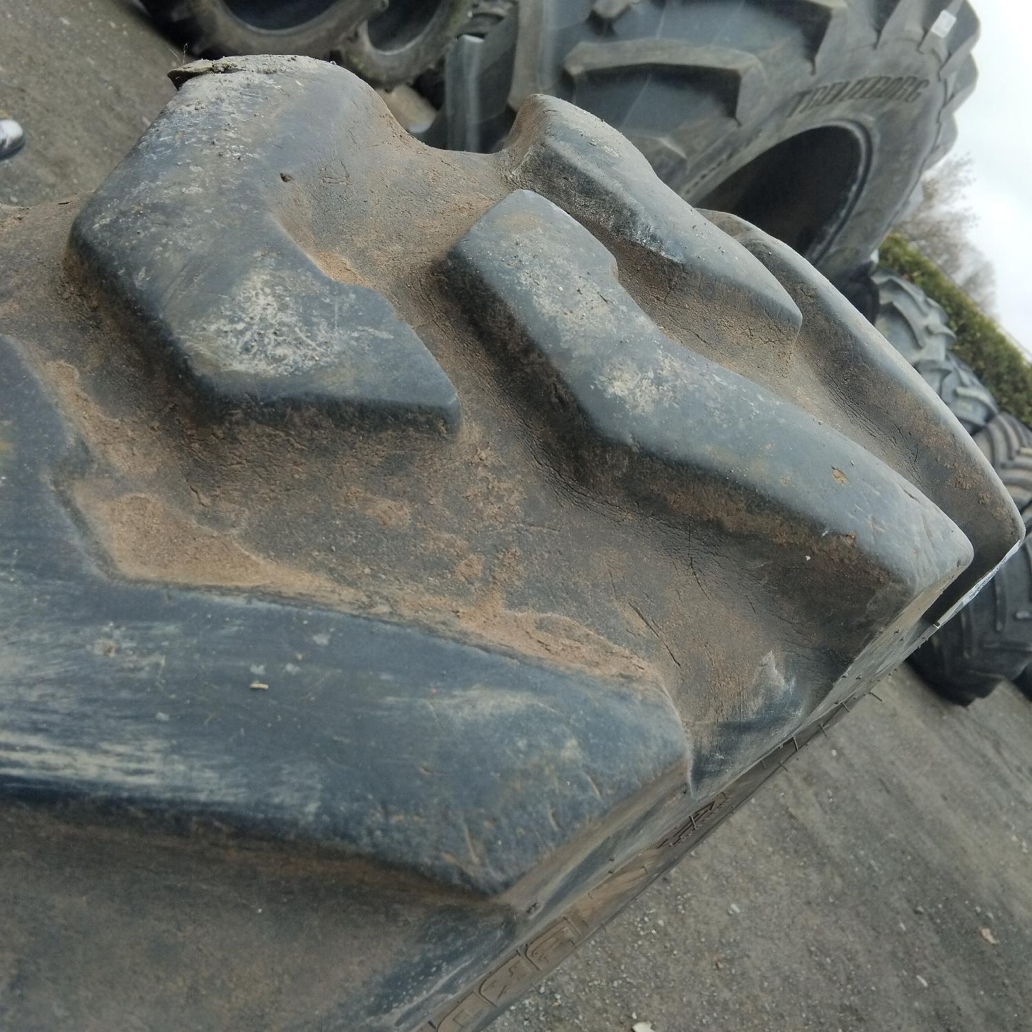  Cauciucuri 12.5/80-18 (12.5R18) Bkt