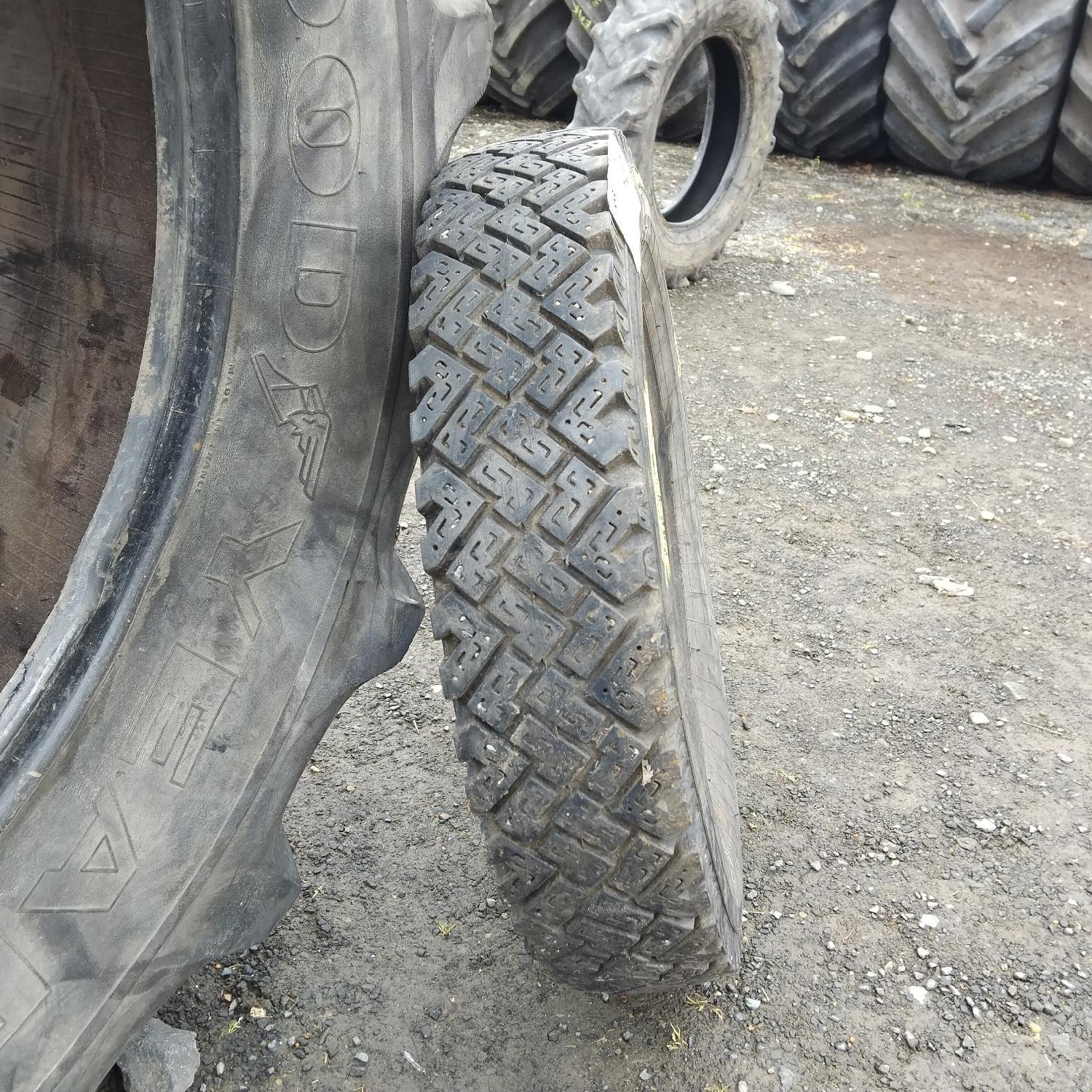  Cauciucuri 5.60-15  Continental